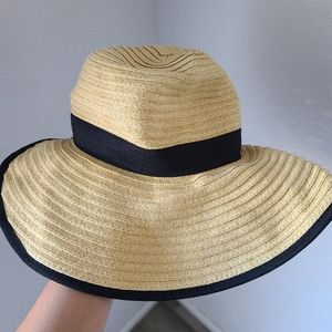 Calvin Klein wide brim floppy summer hat